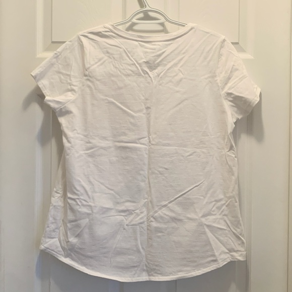 Sonoma Short Sleeve V-Neck Everyday Tee - Large - Picture 2 of 3